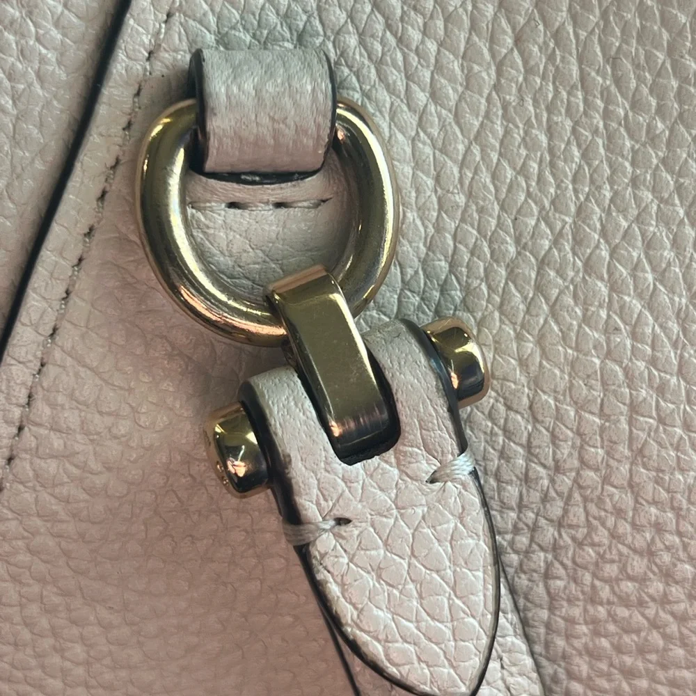 Coach ‼️‼️LIKE NEW ‼️‼️‼️pebbled leather Cream Crossbody Bag with Straps♥️♥️♥️ - Picture 5 of 17